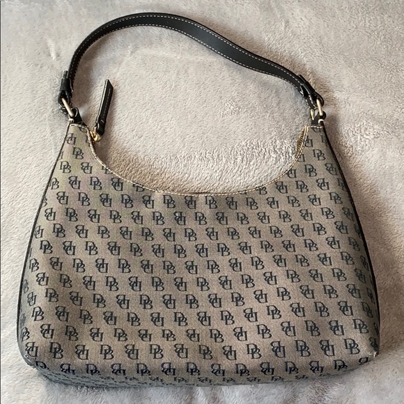 Dooney & Bourke Handbag/Shoulder Bag - Picture 2 of 9